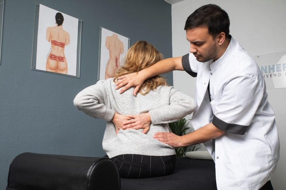 Rugpijn straalt uit naar been Oplossing voor uitstralingspijn